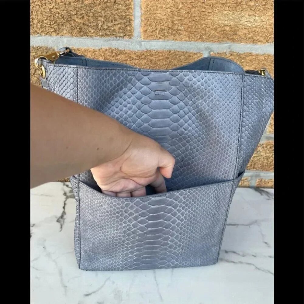 Byron New York Genuine Python Leatherbuckethandbag - image 4